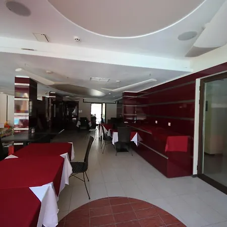 Menada In Tarsis Nova דירה סאני ביץ'