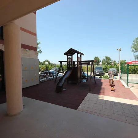 Menada In Tarsis Nova * סאני ביץ'